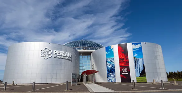 top-reykjavik-experiences-best-tours-&-tips-for-winter-travel-mid-content-7